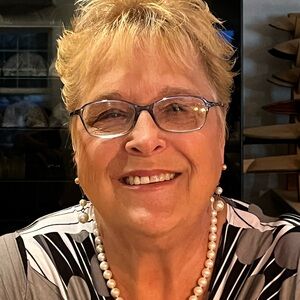 Meet your Posher, Jeanne